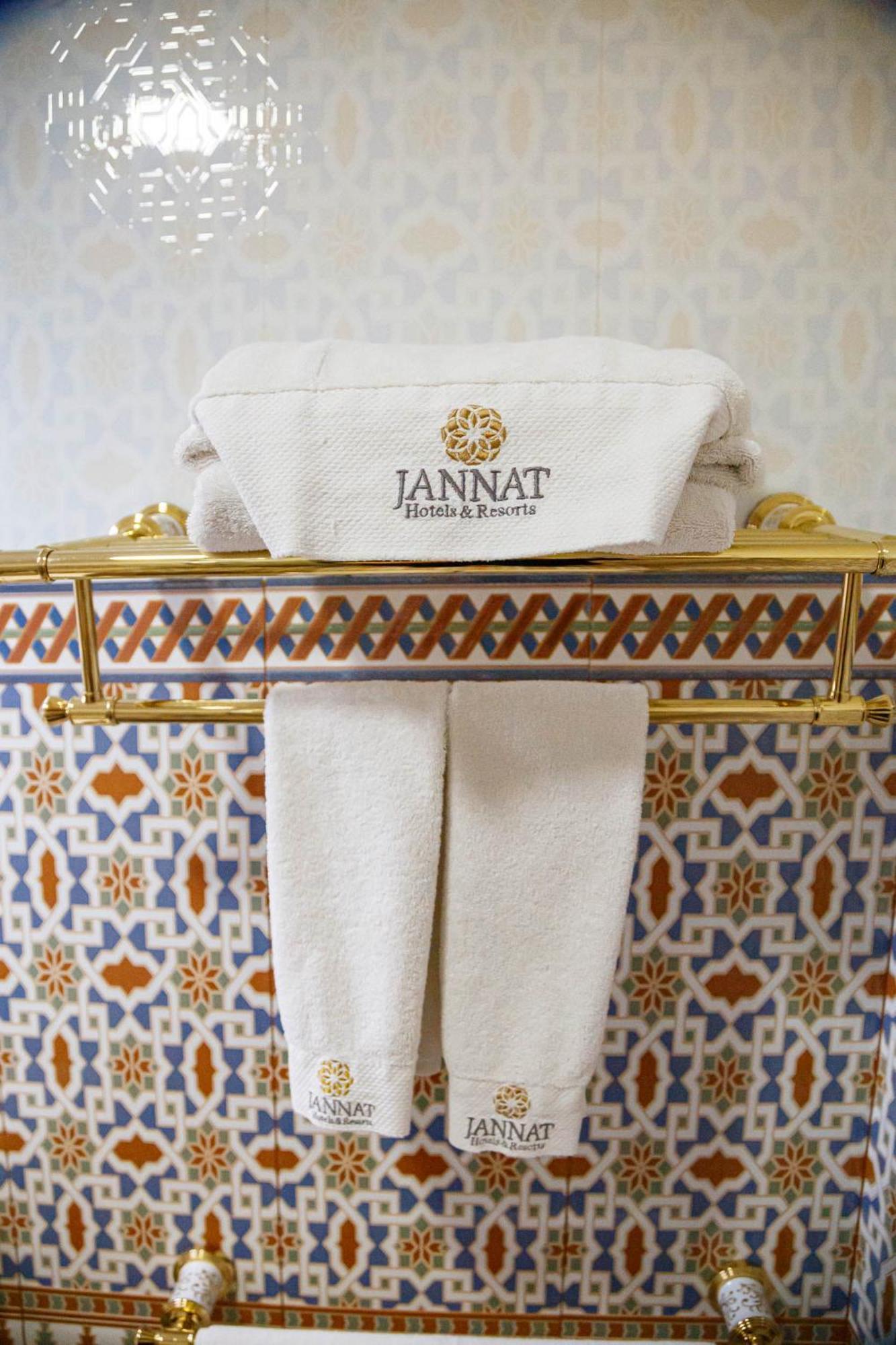 Jannat Resort Oš Pokoj fotografie